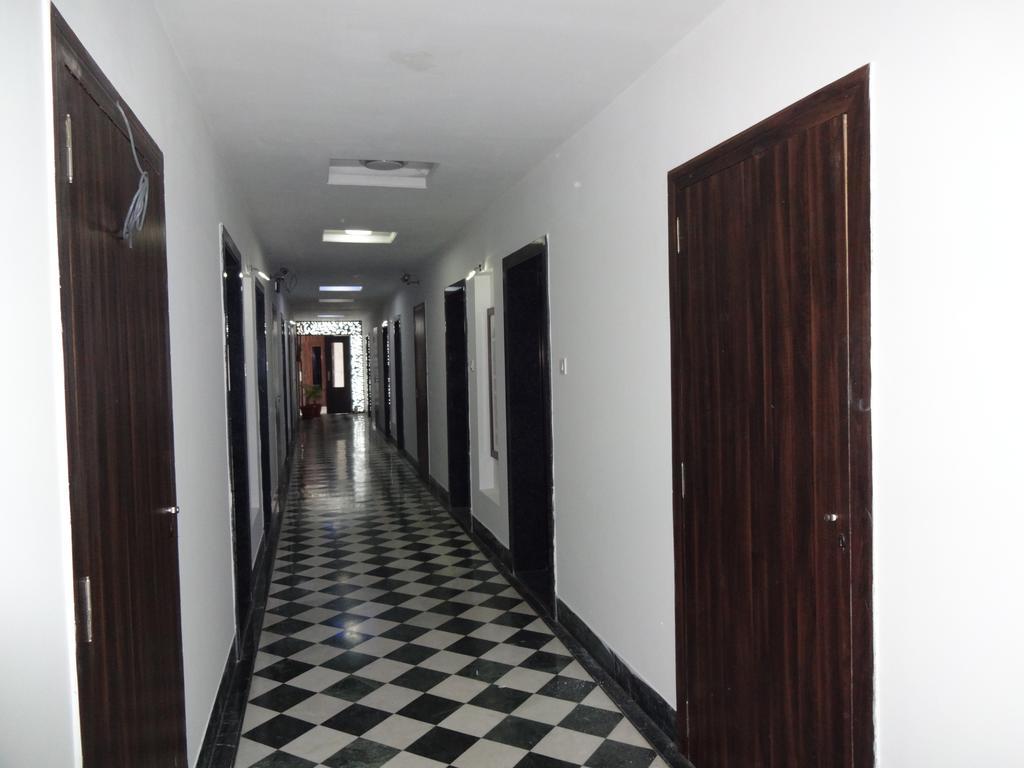 Sheetal International Rain Basera Rāipur Extérieur photo
